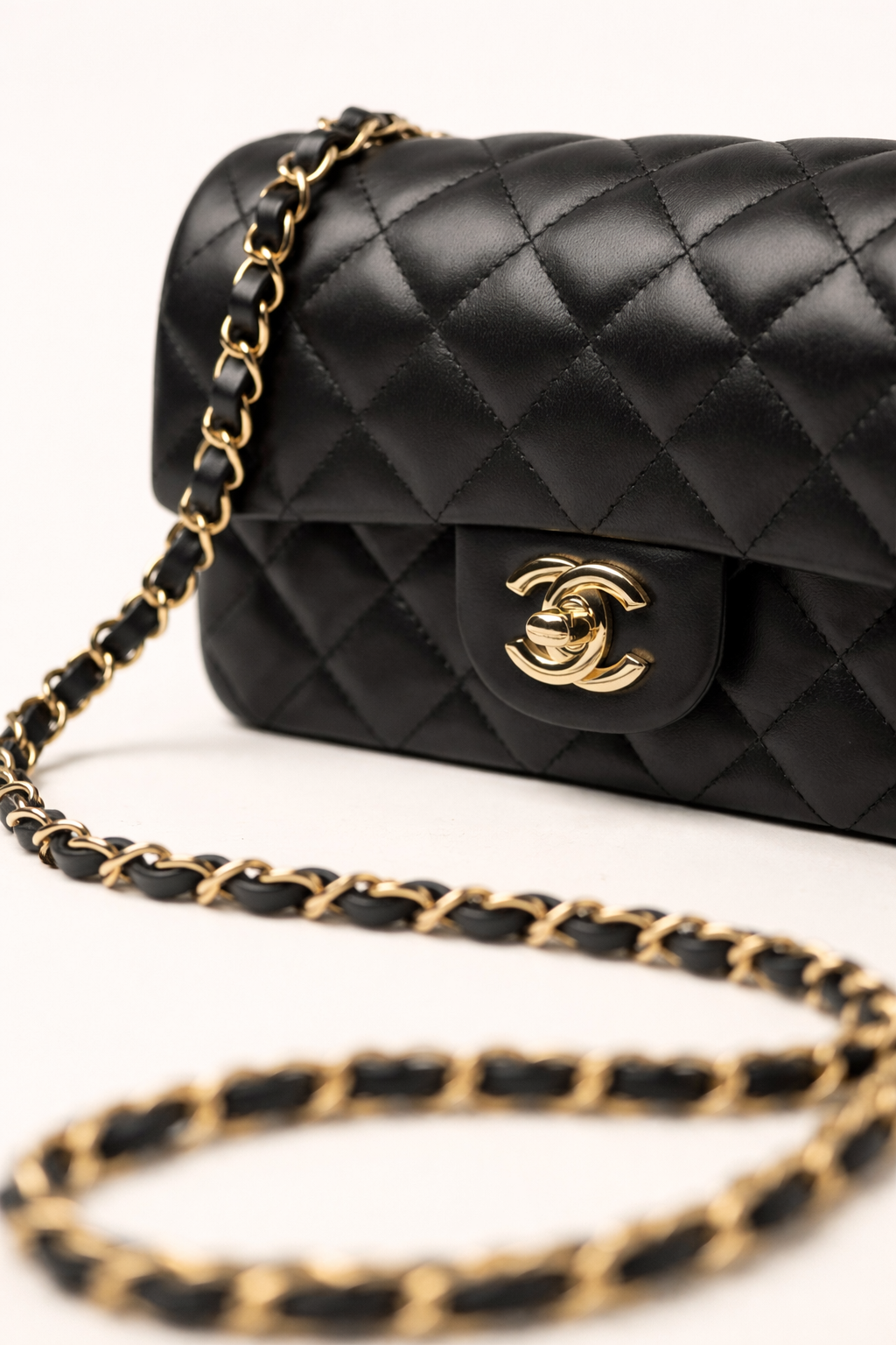 Elegance Classic Mini Bag